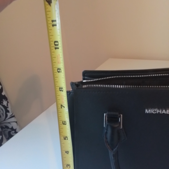 Michael Kors Black Handbag - Picture 4 of 16